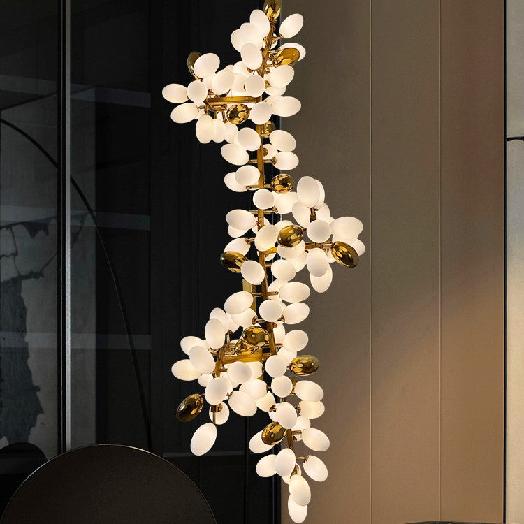 Valiant Chandelier, Vertical