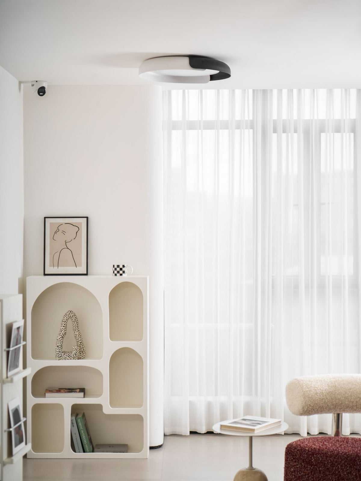 Vikaey Ceiling Light