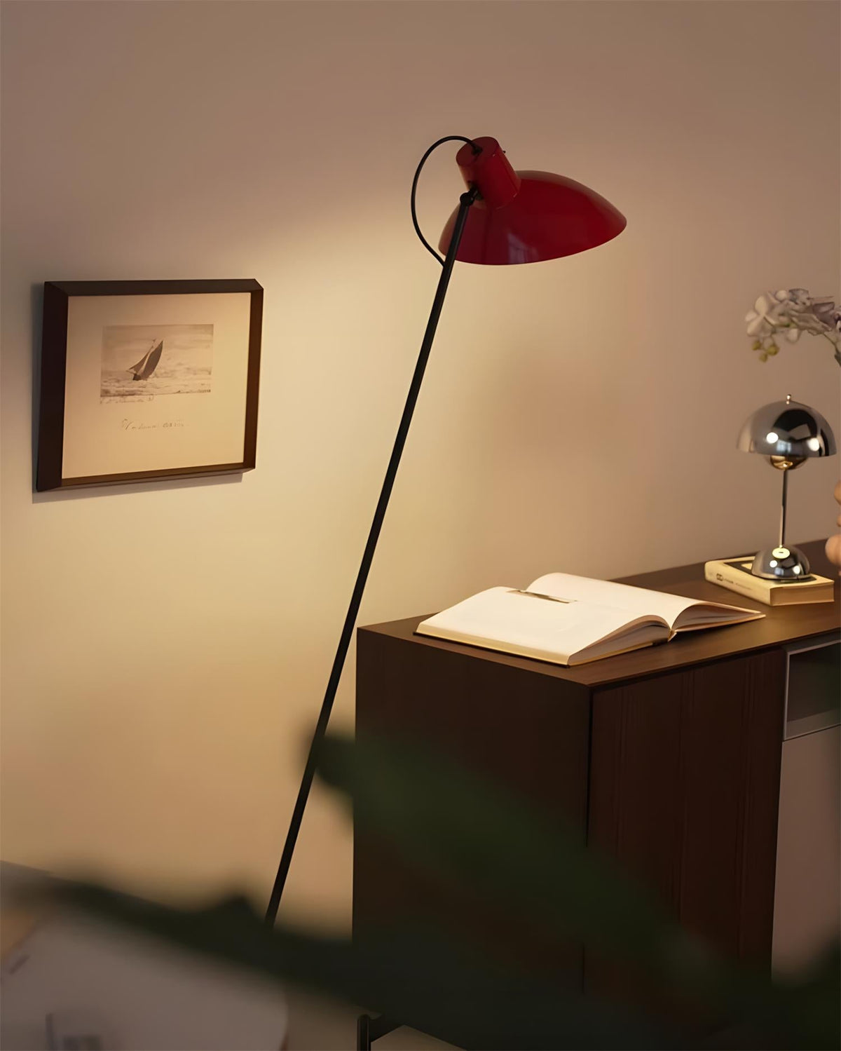 Liorinielle Curve Floor Lamp