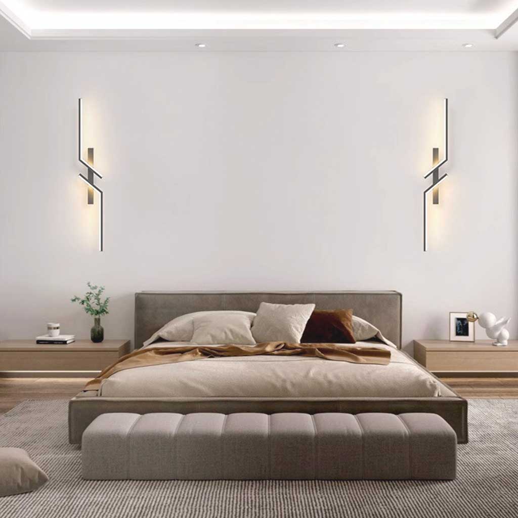 Wall Lamp Modern Simple Linear Dimmable LED, Gold / Black