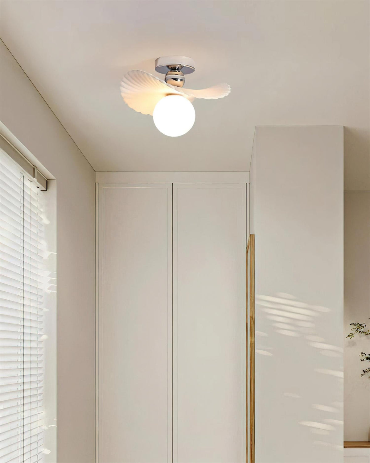 Ilyon Ceiling Light