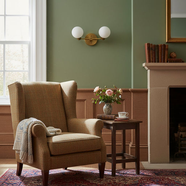 Pearl Modern Brass Wall Sconce