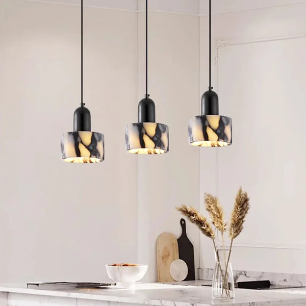 Round Dekum Marble Pendant Lamp