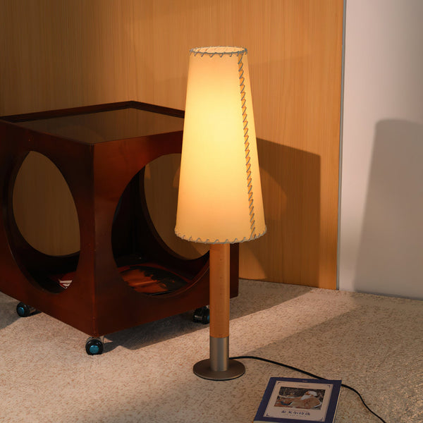 Mabelt Floor Lamp