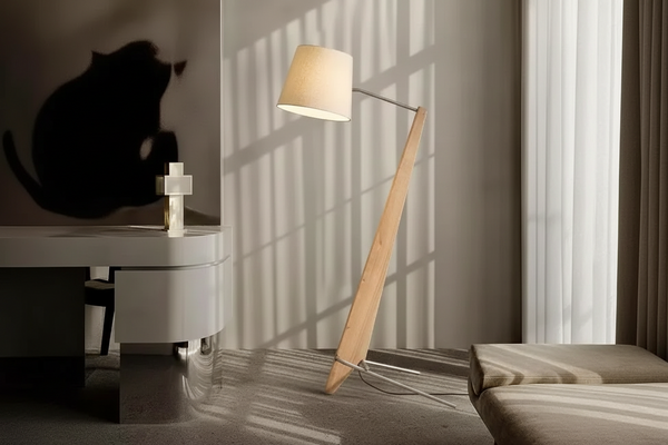 Walnut Floor Lamp | Angled Arm | CLV44402
