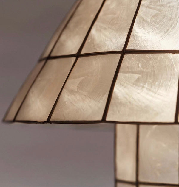 Seashell Grid Table Lamp | CLVITR577