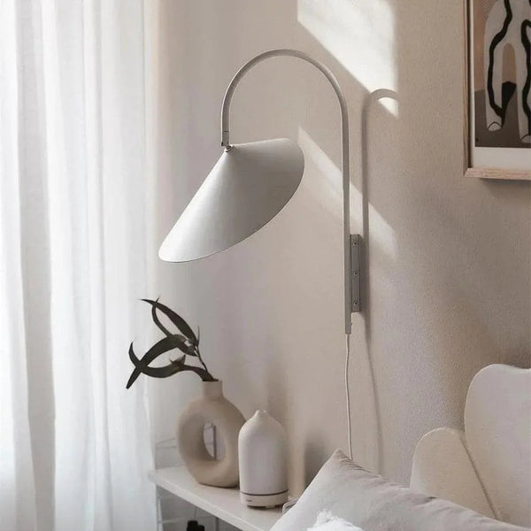 Arum Wall Lamp