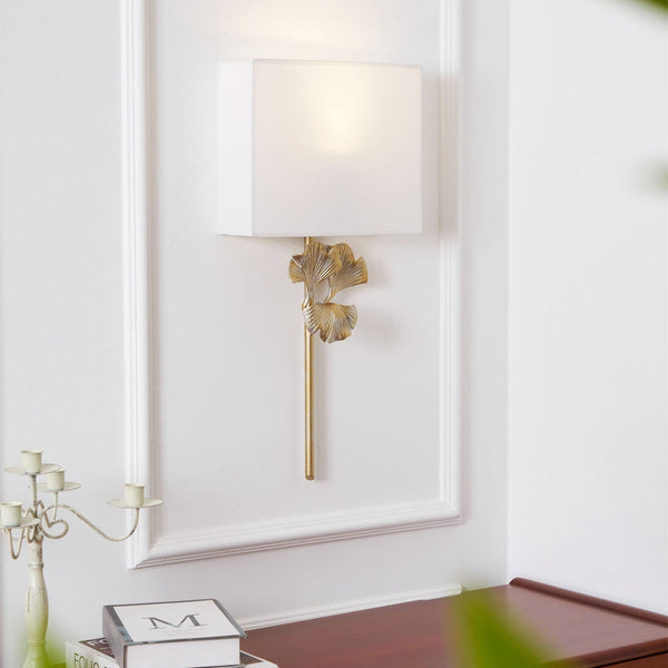 Daisy Wall Lamp Ginkgo Leaf