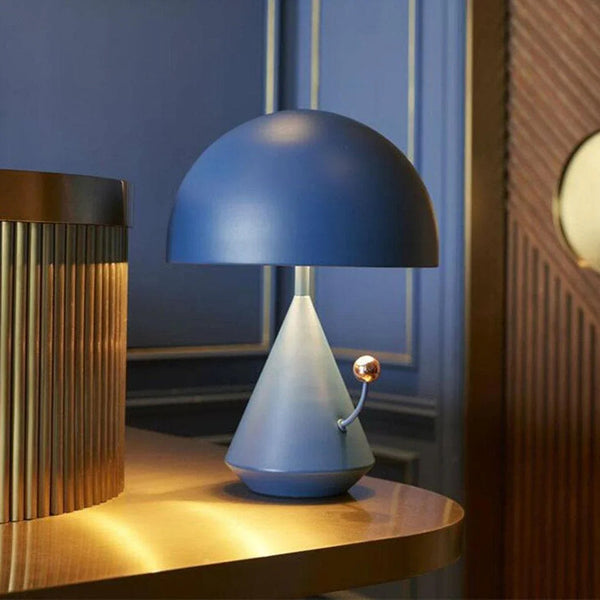 Dali Divina Table Lamp