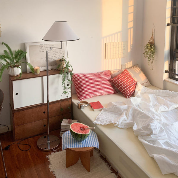Rivaleria Floor Lamp