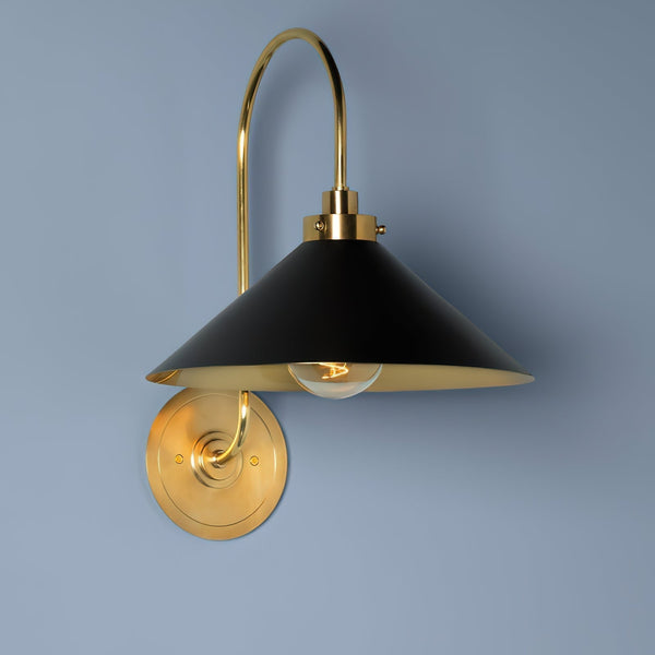 Drape Brass Wall Lamp