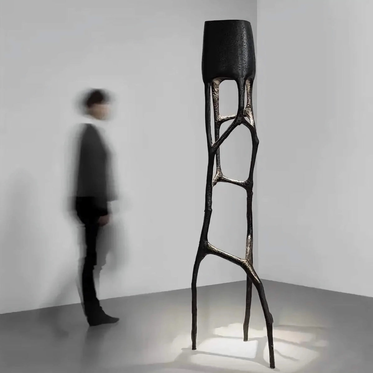 Abstract Fiberglass Floor Lamp | CL002