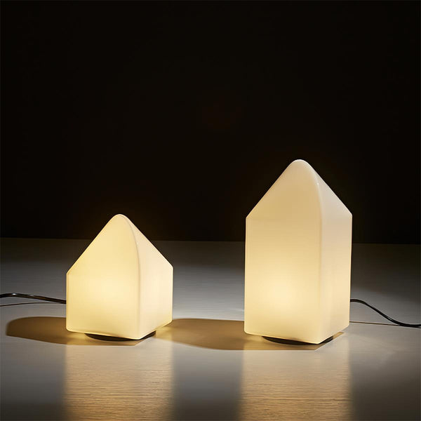 Avenuira Table Lamp
