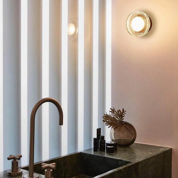 Roc Wall Lamp