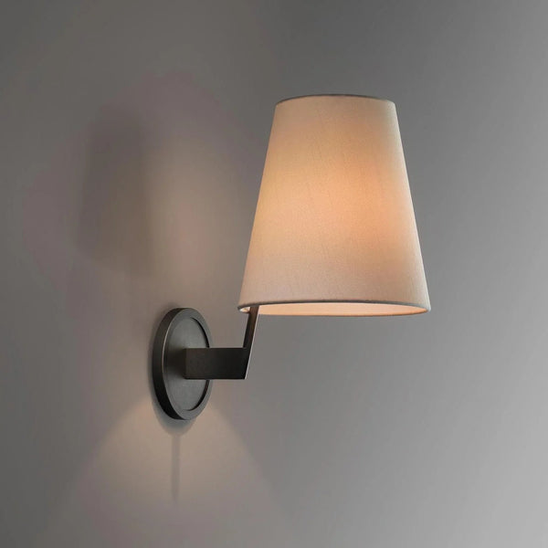 Corniche Wall lamp