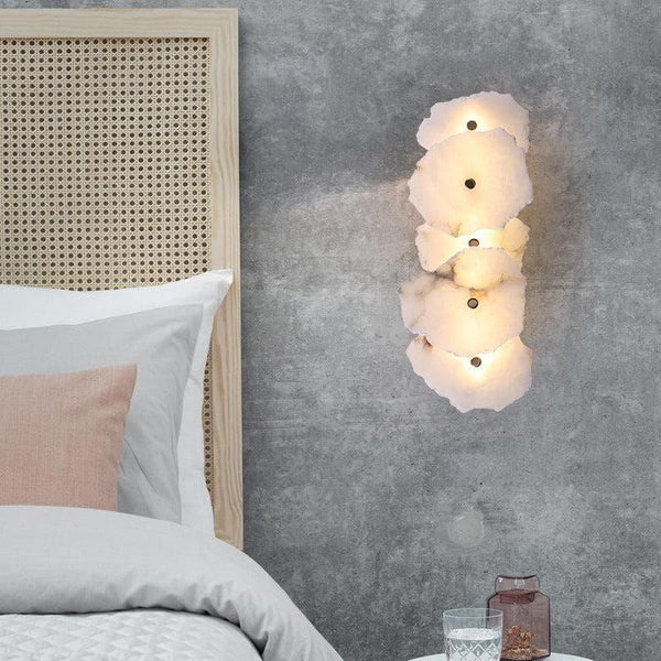 Petra Wall Lamp