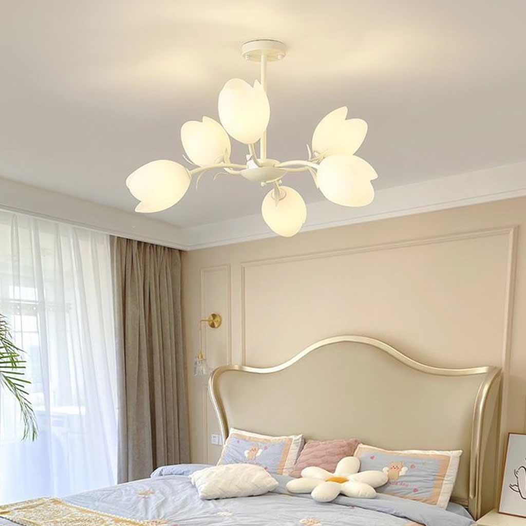 Chandelier Cream Branch Plastic Flower Tulip, White / Green