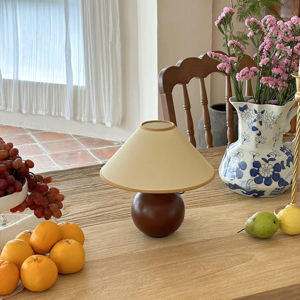 Aveneielle Table Lamp