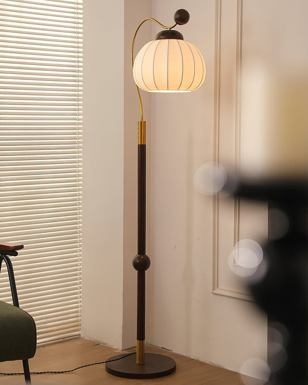 Lumanella Floor Lamp