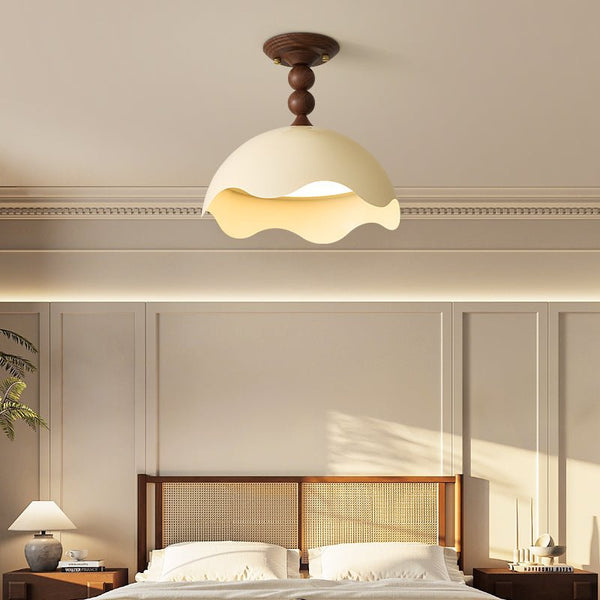 Liora Scallop Ceiling Light