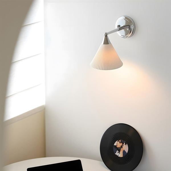 Lyla Wall Lamp