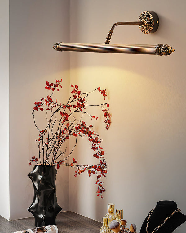 Viraararia Wall Lamp