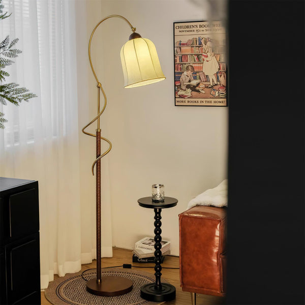 Curvel Floor Lamp