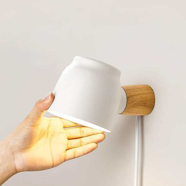 Oona Wall Lamp