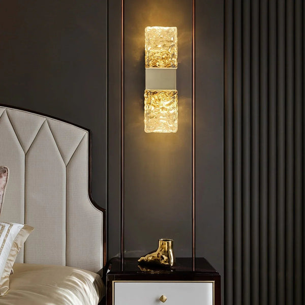 Vega Wall Lamp