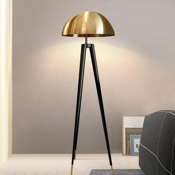 Coyote Floor Lamp