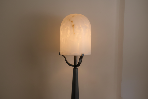 Svolti Floor Lamp | Alabaster & Iron | CLGHT40